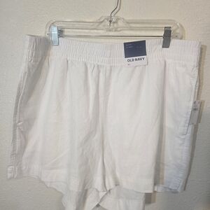 Old Navy Women's White Shorts New